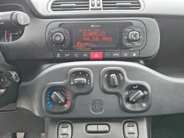 FIAT - Panda 0.9 TwinAir Turbo Natural Power Easy (9 di 17)
