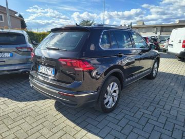 VOLKSWAGEN - Tiguan 2.0 TDI 150 CV SCR DSG 4MOTION Life (4 di 20)