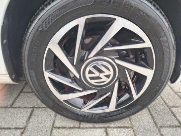 VOLKSWAGEN - 1.0 5p. move  BlueMotion Technology (7 di 17)