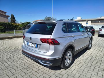 VOLKSWAGEN - Tiguan 2.0 TDI 150 CV SCR DSG Elegance (4 di 25)
