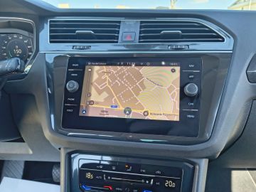 VOLKSWAGEN - Tiguan 2.0 TDI 150 CV SCR DSG Elegance (21 di 25)