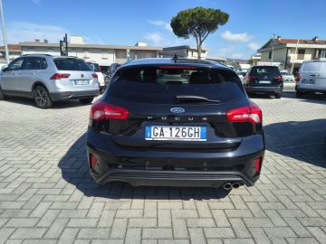 FORD - Focus 1.0 EcoBoost 125 CV 5p. ST-Line (16 di 23)