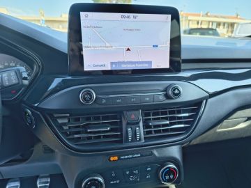 FORD - Focus 1.0 EcoBoost 125 CV 5p. ST-Line (19 di 23)