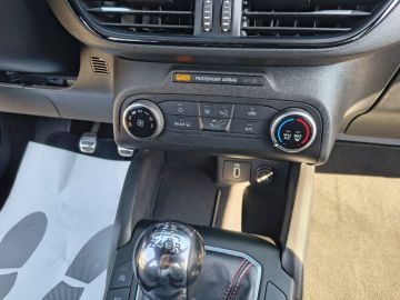 FORD - Focus 1.0 EcoBoost 125 CV 5p. ST-Line (21 di 23)