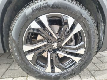 PEUGEOT - 2008 BlueHDi 130 S&S EAT8 Allure (7 di 20)