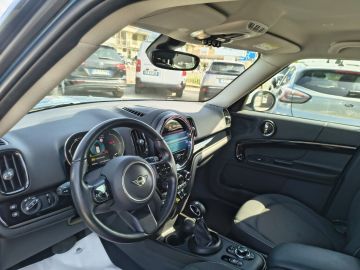 MINI - Mini 1.5 Cooper SE Business Countryman ALL4 (7 di 26)