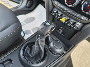 MINI - Mini 1.5 Cooper SE Business Countryman ALL4 (9 di 26)