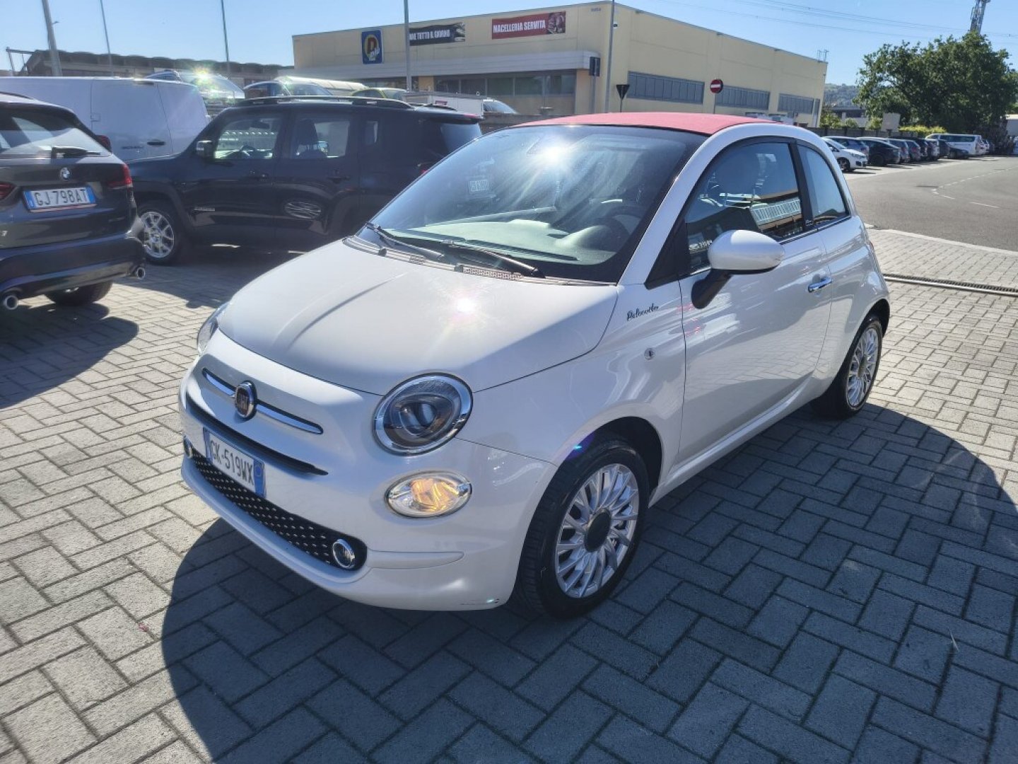 FIAT 500 C 1.0 Hybrid Dolcevita