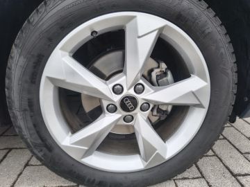 AUDI - Q3 35 TDI quattro S tronic Business (6 di 19)