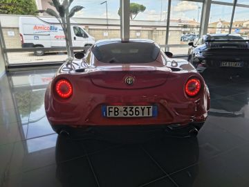 ALFA ROMEO - 4C (6 di 17)