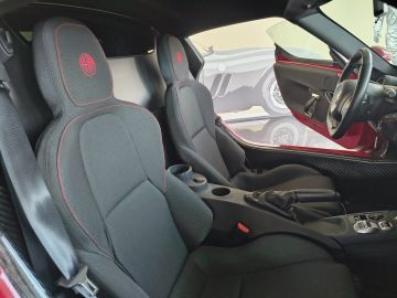 ALFA ROMEO - 4C (15 di 17)