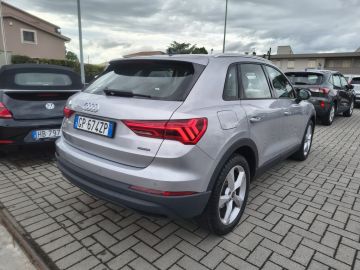 AUDI - Q3 35 TDI quattro S tronic Business (4 di 19)