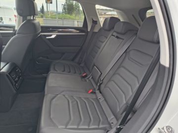 VOLKSWAGEN - Touareg 3.0 V6 TDI SCR Elegance (13 di 22)