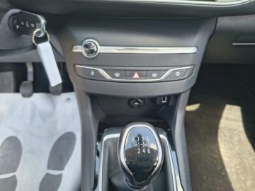 PEUGEOT - 308 BlueHDi 130 S&S SW Active Business (17 di 21)
