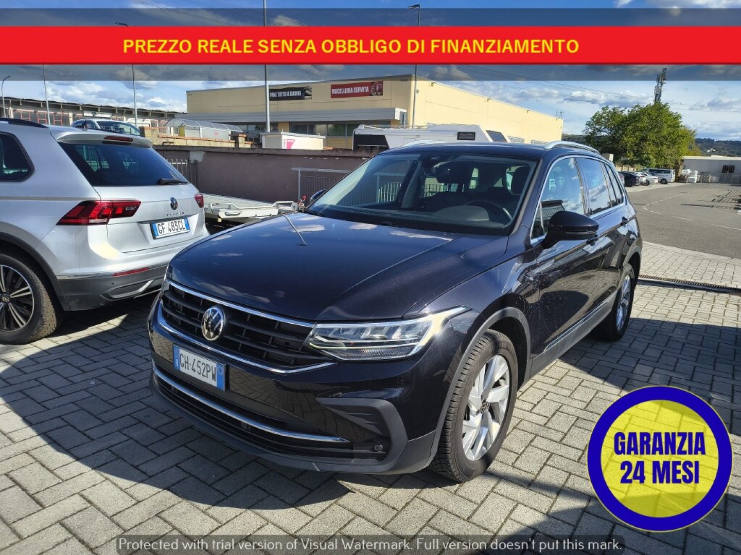 VOLKSWAGEN Tiguan