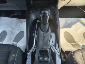 TOYOTA - Corolla Touring Sports 1.8 Hybrid Business (18 di 21)