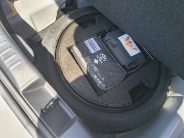 TOYOTA - Yaris 1.5 Hybrid 5 porte Business (8 di 21)