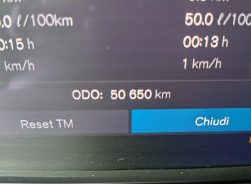 VOLVO - XC40 B3 automatico Essential (13 di 20)