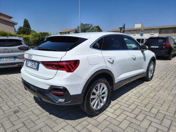 AUDI - Q3 SPB 35 TDI S tronic Business Plus (4 di 23)