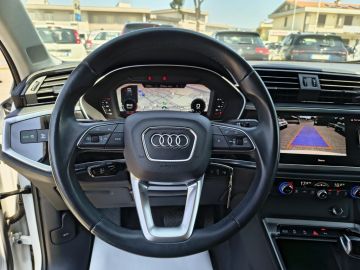 AUDI - Q3 SPB 35 TDI S tronic Business Plus (8 di 23)