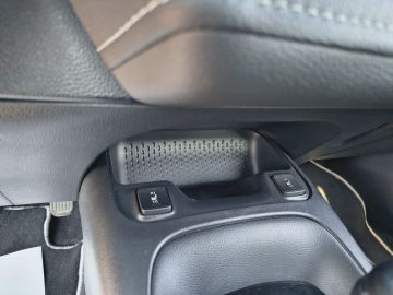 TOYOTA - Corolla Touring Sports 1.8 Hybrid Business (15 di 21)