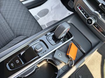 VOLVO - XC60 B4 (d) AWD automatico Essential (19 di 19)