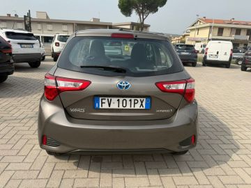TOYOTA - 1.5 Hybrid 5 porte Active (6 di 15)