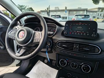FIAT - Tipo 1.6 Mjt S&S 4 porte City Life (18 di 19)