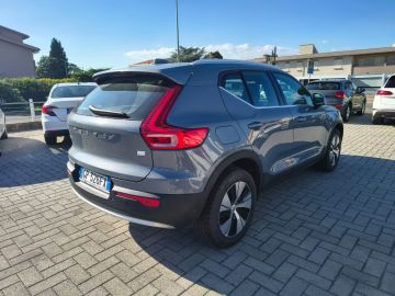 VOLVO - XC40 T5 Recharge Plug-in Hybrid automatico Core (4 di 21)