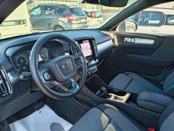 VOLVO - XC40 T5 Recharge Plug-in Hybrid automatico Core (17 di 21)