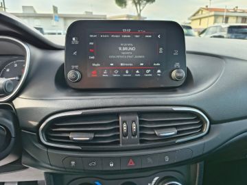 FIAT - Tipo 1.6 Mjt S&S 4 porte City Life (14 di 19)