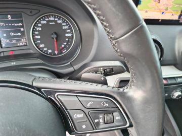 AUDI - Q2 1.6 TDI S tronic Business (10 di 17)