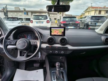 AUDI - Q2 1.6 TDI S tronic Business (15 di 17)