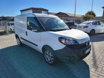 FIAT - Doblò 1.4 T-Jet PC-TN Cargo Easy (3 di 16)