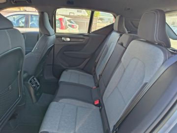 VOLVO - XC40 T5 Recharge Plug-in Hybrid automatico Core (14 di 21)