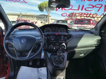 LANCIA - Ypsilon 1.0 FireFly 5 porte S&S Hybrid Ecochic Silver (12 di 20)