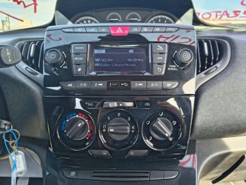 LANCIA - Ypsilon 1.0 FireFly 5 porte S&S Hybrid Ecochic Silver (19 di 20)