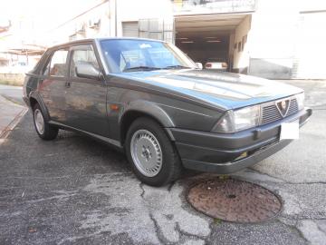 ALFA ROMEO - 75 2.0i T.S. (5 di 10)