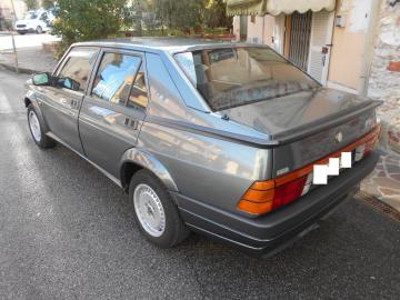 ALFA ROMEO - 75 2.0i T.S. (6 di 10)