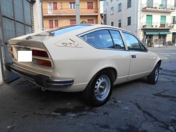 ALFA ROMEO - Alfetta GT 1.6 (5 di 10)