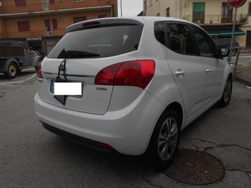 KIA - Venga 1.4 CRDi 90 CV Cool (5 di 10)