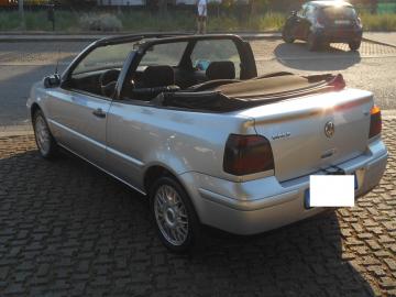 VOLKSWAGEN - Golf Cabrio 2.0 Highline (7 di 10)