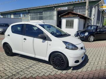TOYOTA - Aygo 1.0 VVT-i 5p. Now Connect (4 di 5)