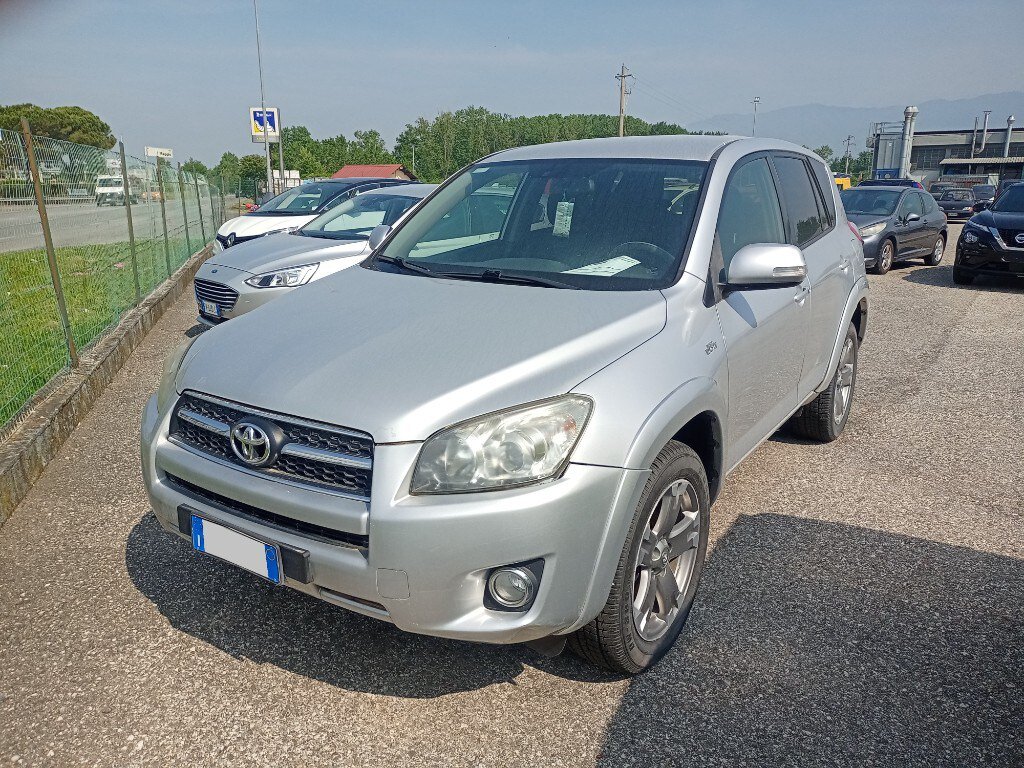 TOYOTA - RAV4 Crossover 2.2 D-Cat A/T 150 CV Lux.