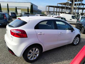 KIA - Rio 1.1 CRDi 5p. Active (3 di 3)