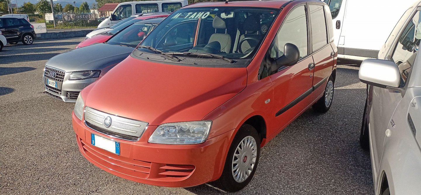 FIAT - Multipla 1.6 16V Natural Power Active