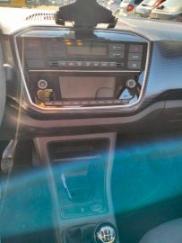 VOLKSWAGEN - 1.0 3p. move up! BlueMotion Technology (4 di 4)
