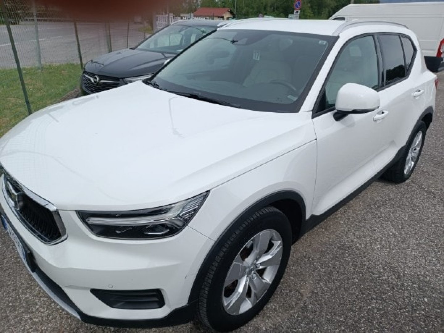 VOLVO XC40 T3 Momentum