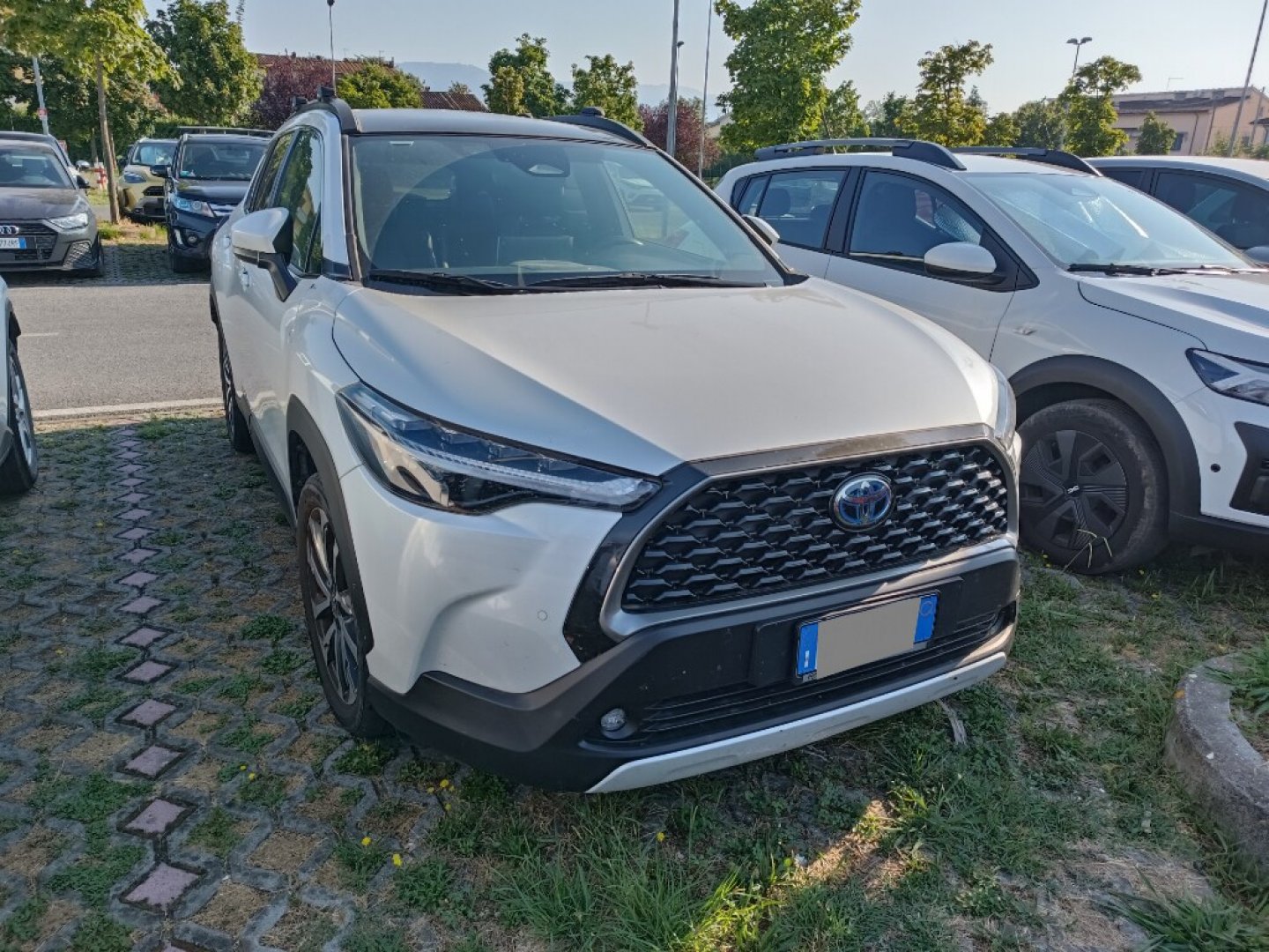 TOYOTA - Corolla Cross 2.0 Hybrid 197 CV E-CVT Lounge