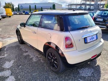 MINI - Mini 1.4 16V One (2 di 3)